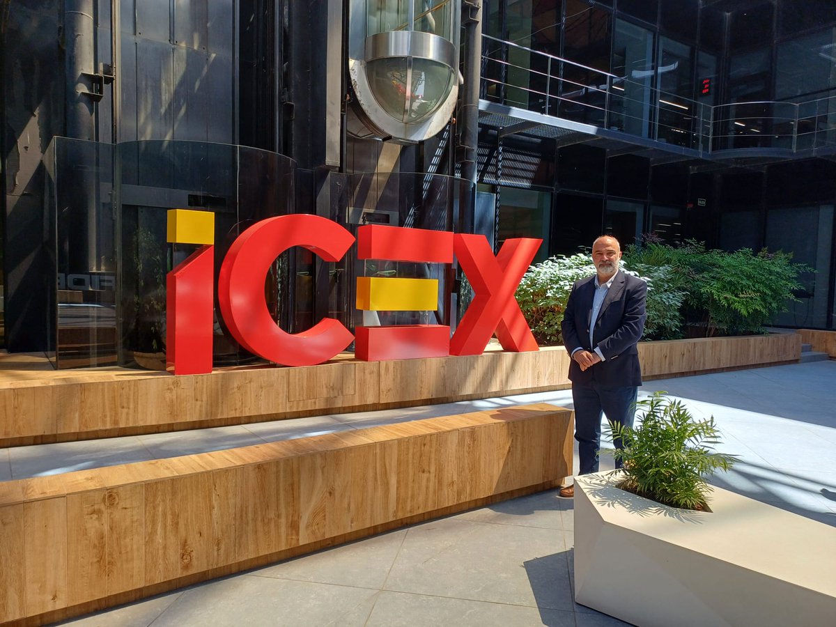 UfukBatum's tweet image. @SMARTNETglobal olarak Madrid&apos;te temaslarımıza başladık...

Girişimcilerimiz İspanya ekosistemini değerlendiriyor...