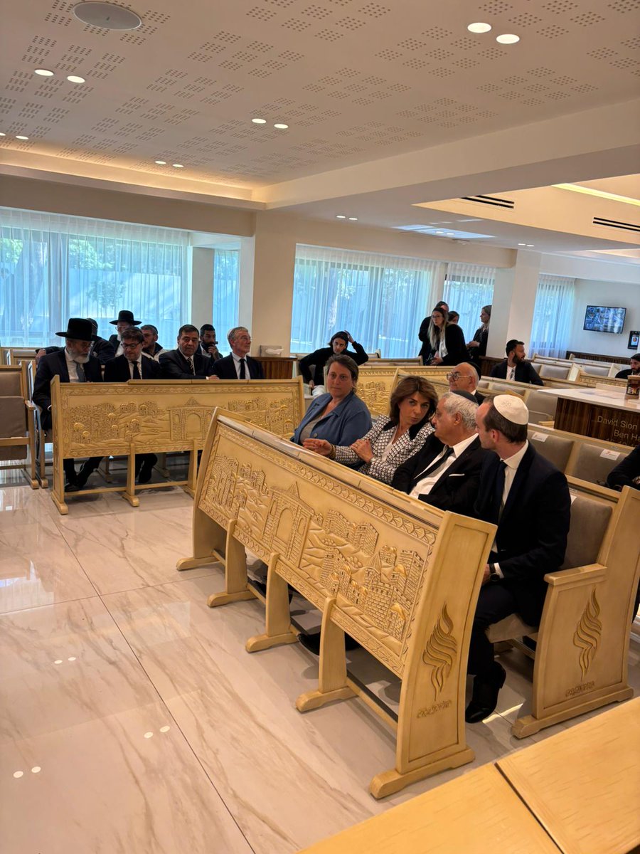 Inauguration de la synagogue Pinto à Marseille en présence de <a href="/MartineVassal/">Martine Vassal</a> <a href="/LudovicPerney/">Ludovic Perney</a> <a href="/BenoitPayan/">Benoît Payan</a> <a href="/olivia_fortin/">Olivia Fortin</a> <a href="/LaurentLhardit/">Laurent Lhardit</a>.