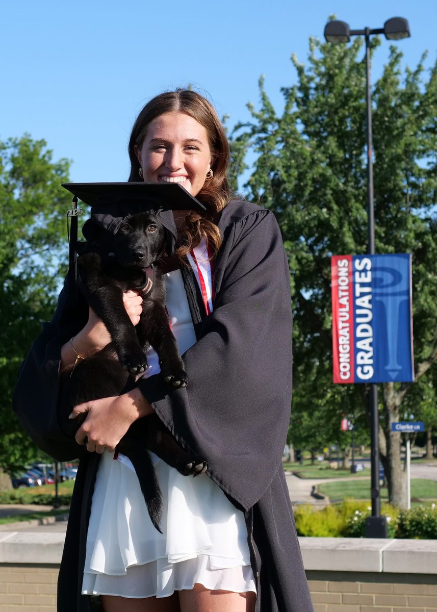 A BIG congratulations to our graduates this weekend. We are so very proud 🎓