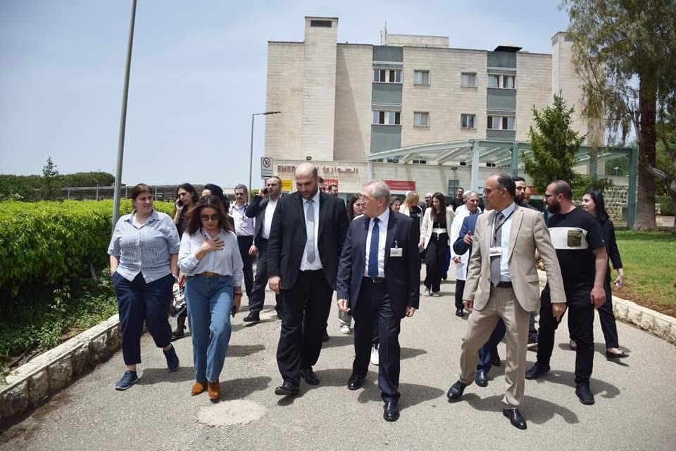 تشرفنا اليوم بمرافقة معالي وزيري الشؤون الإجتماعية السيدة حنين السيد والصحة العامة الدكتور ركان ناصر الدين في جولة على مراكز الخدمات الصحية والإجتماعية التابعة لمؤسسة #الفرح والمركز الصحي في بعقلين ومركز #SCALE إضافة إلى #مستشفى عين و زين حيث اطلعنا على عمل المرافق في منطقة الشوف