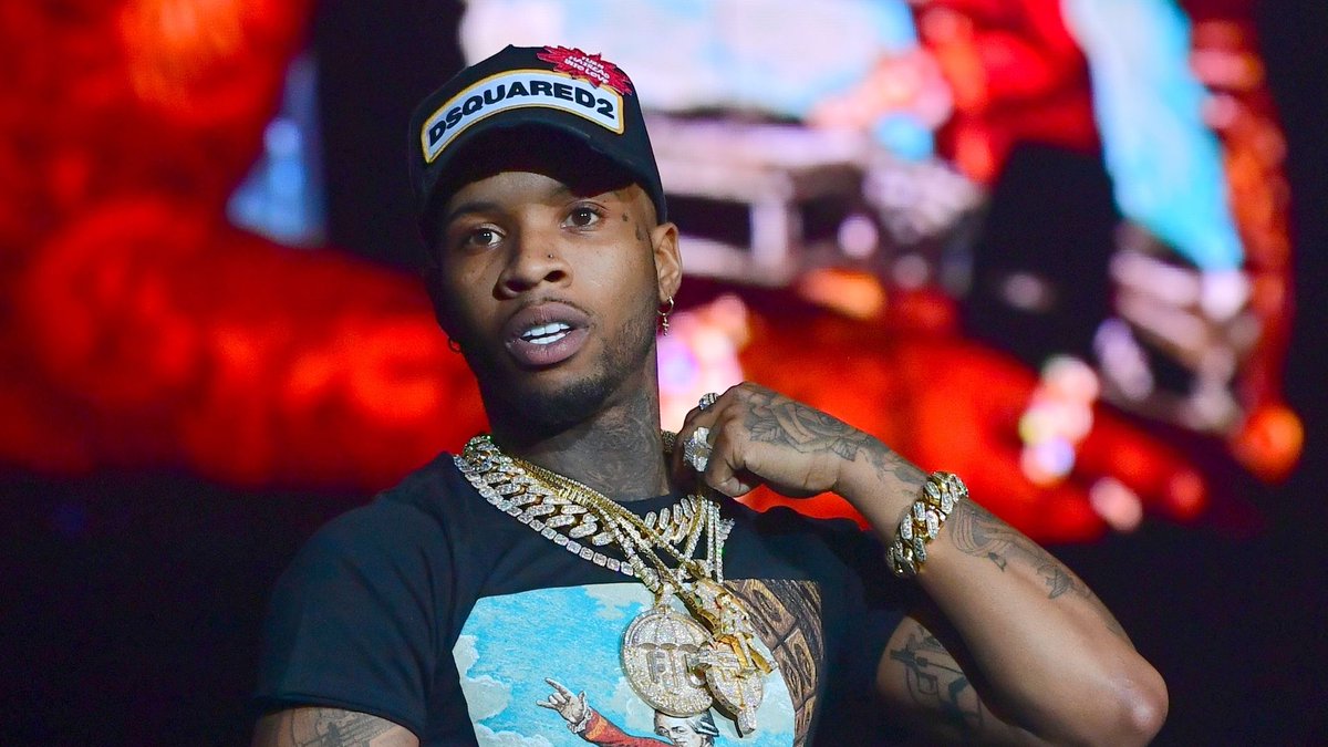 ComplexMusic's tweet photo. Tory Lanez Rushed to Hospital After Being Stabbed in Prison

Full details here: https://t.co/iehp7GZjp3 https://t.co/wQ8J51wi8S
