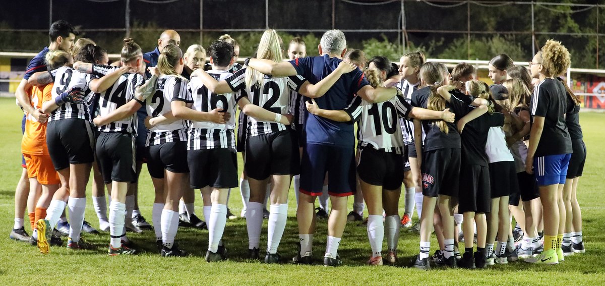 Bath City Women FC (@bathcitywfc) on Twitter photo ๐๐ฃ๐ฉ๐๐ง๐๐จ๐ฉ๐๐ ๐๐ฃ ๐ฅ๐ก๐๐ฎ๐๐ฃ๐ ๐๐ค๐ง ๐ฝ๐๐ฉ๐ ๐พ๐๐ฉ๐ฎ ๐๐ค๐ข๐๐ฃ?
Come along to open training
๐
This Weds 14th and Fri 16th
Fill in the google doc to register your interest and more info ๐
forms.gle/FwDFGEnLKwYkaPโฆ
Further open training will take place in July. ๐๐ฃ๐ฉ๐๐ง๐๐จ๐ฉ๐๐ ๐๐ฃ ๐ฅ๐ก๐๐ฎ๐๐ฃ๐ ๐๐ค๐ง ๐ฝ๐๐ฉ๐ ๐พ๐๐ฉ๐ฎ ๐๐ค๐ข๐๐ฃ?
Come along to open training
๐
This Weds 14th and Fri 16th
Fill in the google doc to register your interest and more info ๐
forms.gle/FwDFGEnLKwYkaPโฆ
Further open training will take place in July.