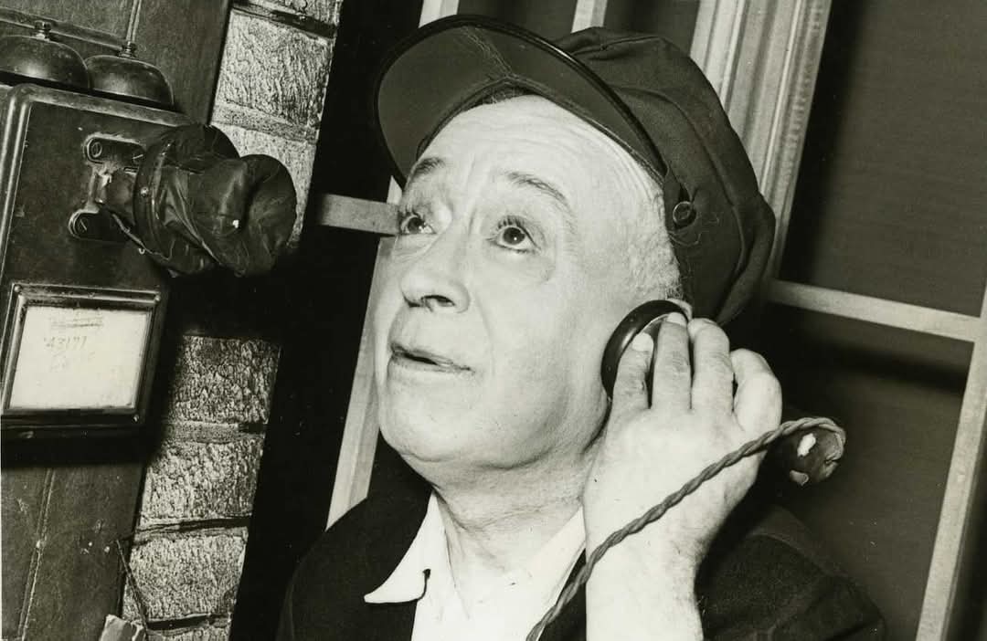 #OTD 12th May 1963 (according to the newspaper)  
<a href="/rte/">RTÉ</a>"O'Dea's Yer Man" starring Jimmy O'Dea and David Kelly. There are still thankfully a few episodes held in the 
<a href="/RTEArchives/">RTÉ Archives</a>.
