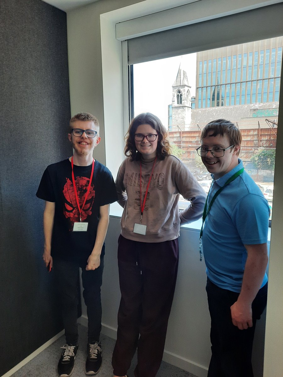 IDTCD's tweet image. Thank you to the team in @NationalLottery for a fantastic workshop for our 1st year students today. We were treated to delicious pizzas and then worked together on an activity to brainstorm ideas for a sample event. Our amazing TCPID graduate Liam delivered part of the workshop.
