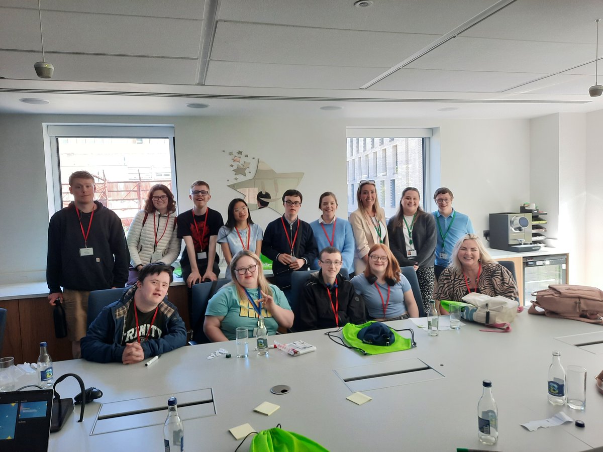 IDTCD's tweet image. Thank you to the team in @NationalLottery for a fantastic workshop for our 1st year students today. We were treated to delicious pizzas and then worked together on an activity to brainstorm ideas for a sample event. Our amazing TCPID graduate Liam delivered part of the workshop.