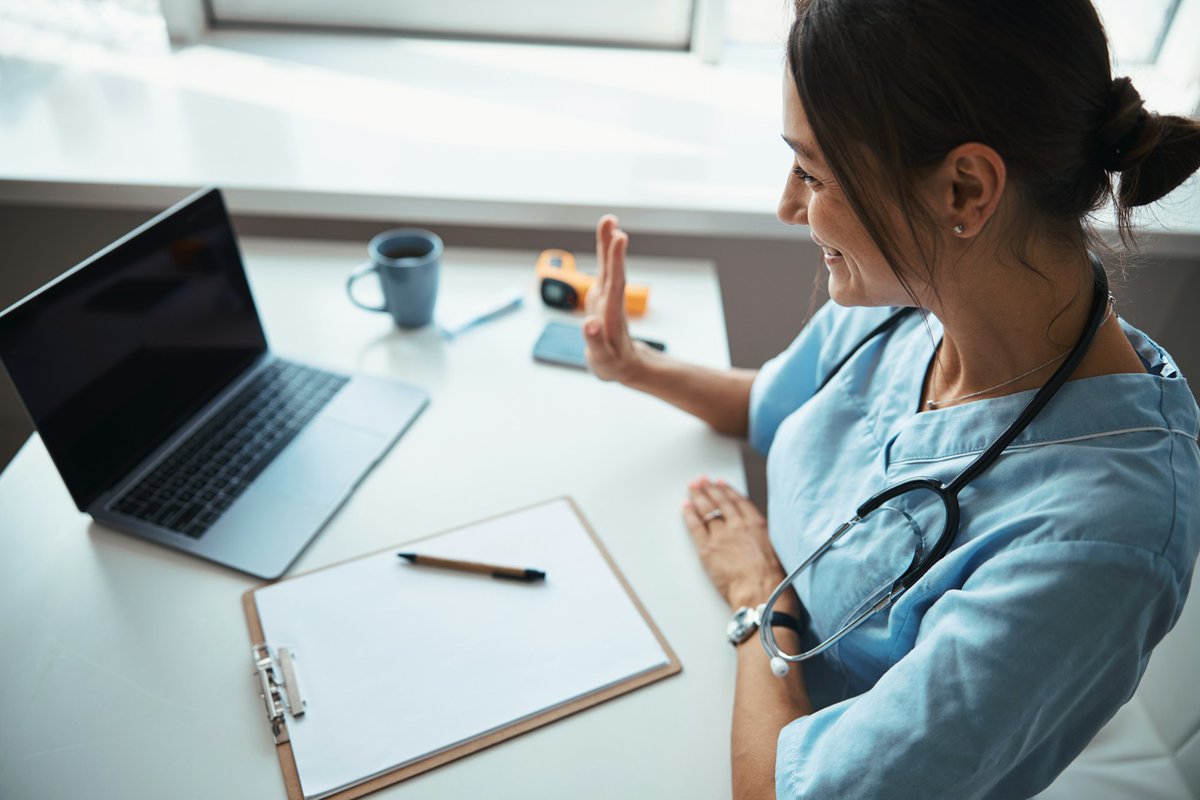 MyJScreen's tweet image. Thinking about starting a family? 🧬 jscreen’s telehealth genetic counseling gives you the info you need to make informed reproductive decisions—without leaving home. 💻
Read about how it works: jscreen.org/blog/how-jscre…
#GeneticCounseling #ReproductiveHealth