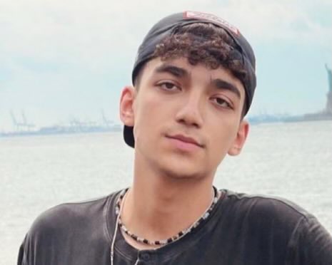 ⚠️First testimony from Edan:

He was held in a cage with his hands and legs tied up. He was not given food for most of his time as hostage until the last two months before he was released.

Hamas has no right to exist.