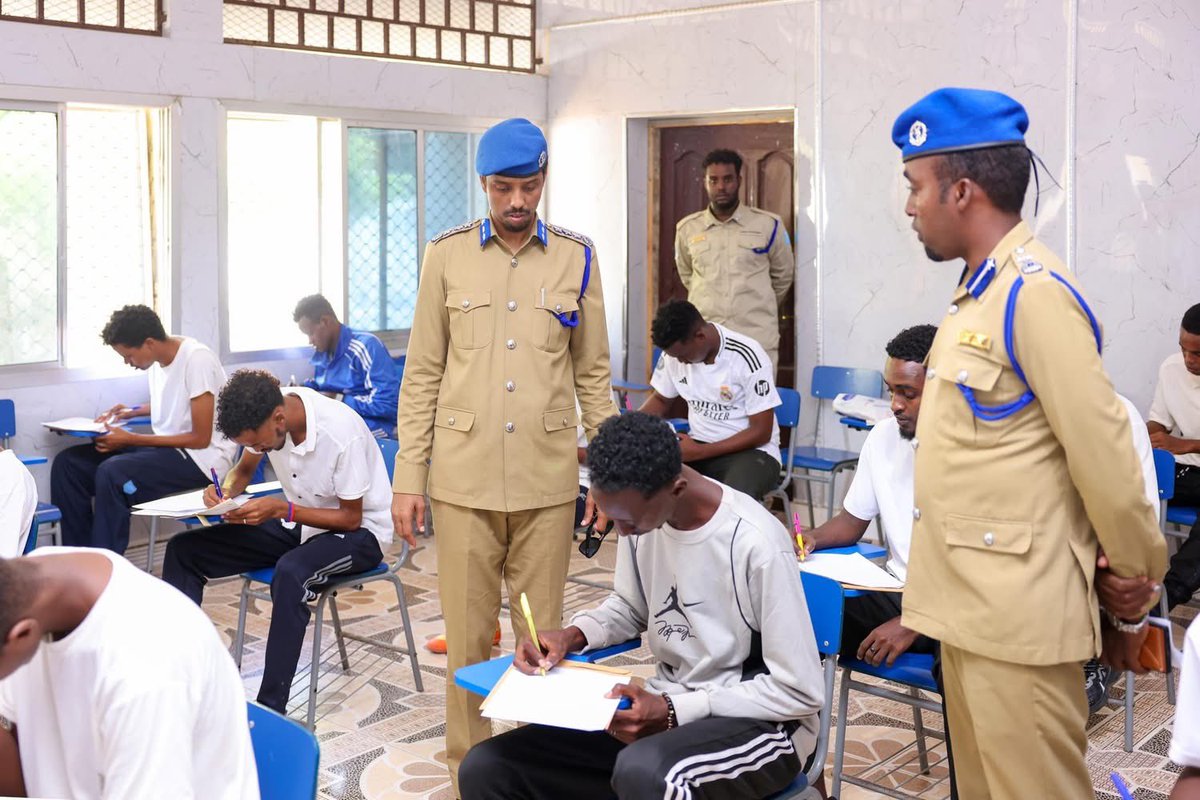 Somali Police Force (@sopoliceforce) on Twitter photo The Police Commissioner, <a href="/GenAsadOsman/">Asad Osman Abdullahi</a> has officially opened today the admission exam for police officers' leadership training. The Police Commissioner, <a href="/GenAsadOsman/">Asad Osman Abdullahi</a> has officially opened today the admission exam for police officers' leadership training.