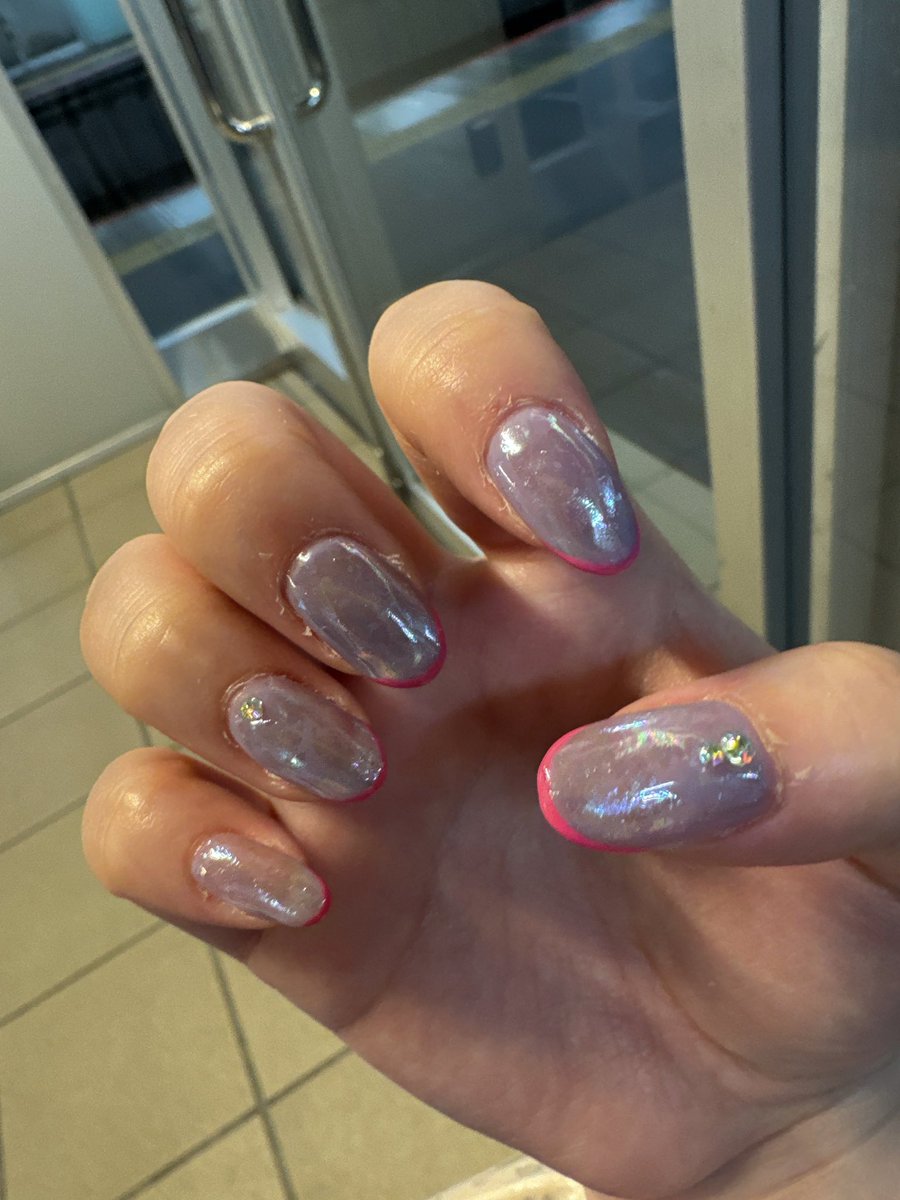 ネイル変えた💅