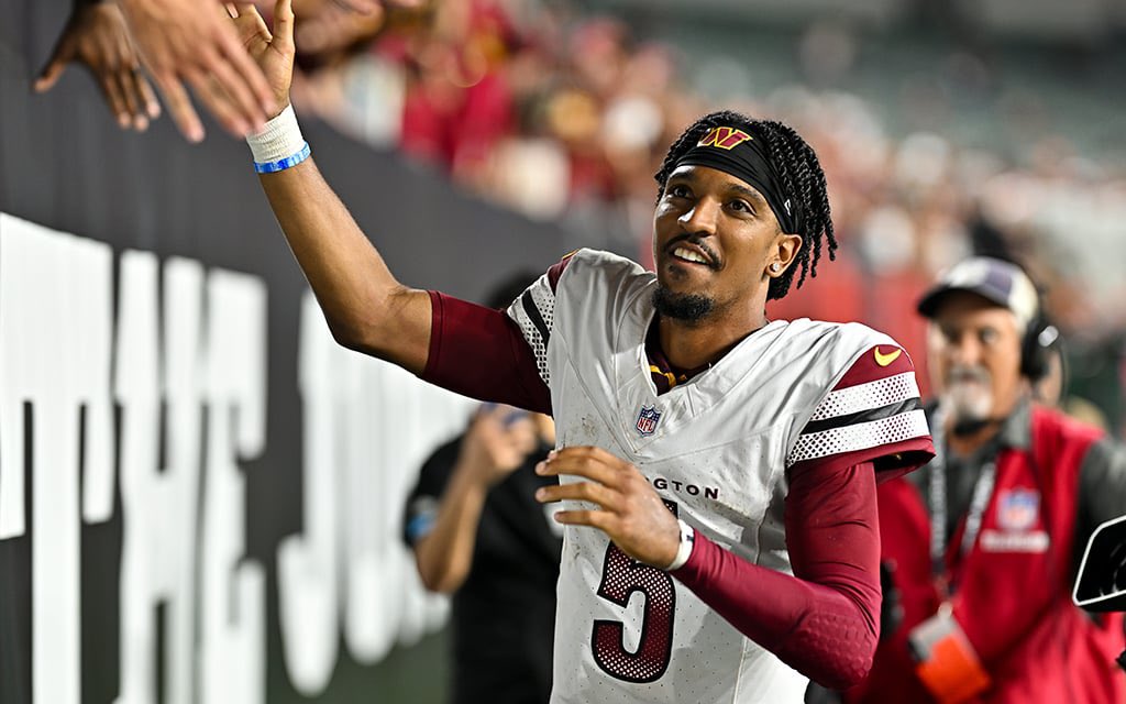 Jayden Daniels

UNREAL Rookie Season
- Passing: 480/3585/9
- Rushing: 148/891/6
- 6.0+ Yards/Carry
- QB5 Overall

Monster Finish Weeks 12-17
- Josh Allen: 31.3 Points/Game
- Jayden Daniels: 30.8
- Next Closest: 23.8

In 2025
- Adds Deebo Samuel

LOCKED IN Top 5 Fantasy QB.