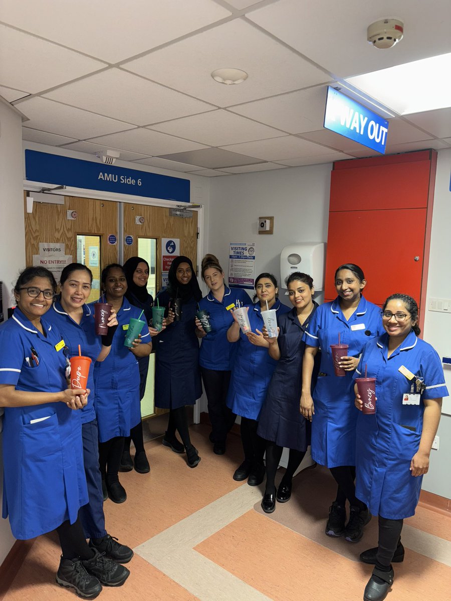 AMUFGHNCA's tweet image. AMU Unit managers have treated their nurses with their own personalised cup to keep hydrated whilst at work!! Happy nurses day to all ❤️ #NursesDay2025