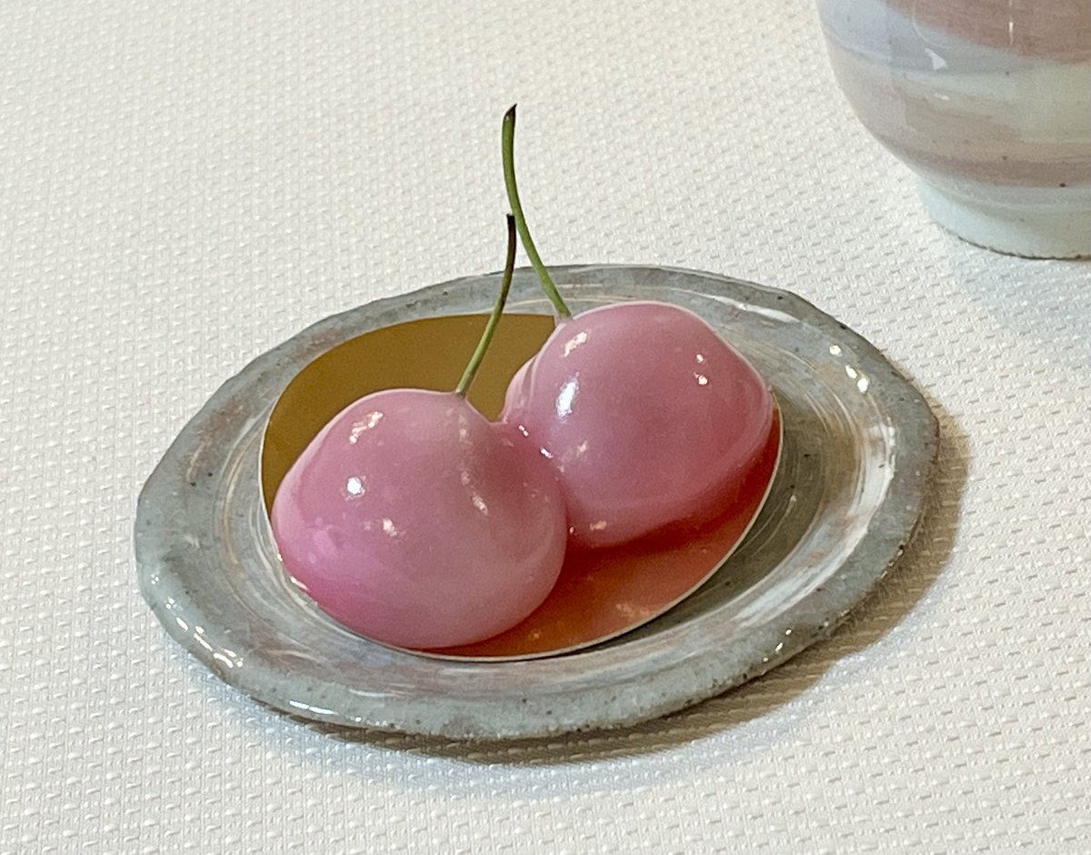 娘がくれたフルーツ大福セットの中に
チェリーが🍒✨
美味しかったよ☺️