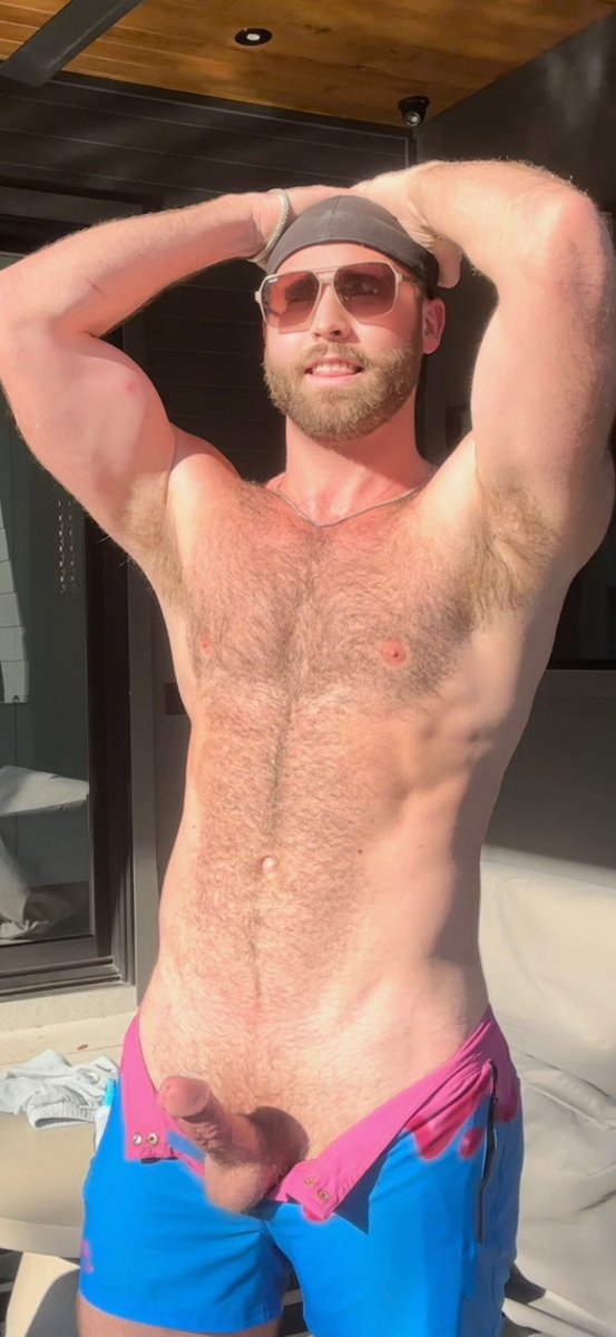 Mentally I’m here. It’s summertime yall. Can’t wait to get to Pensacola beach in a couple weeks for Pensacola pride!
#pensacolapride #summetime