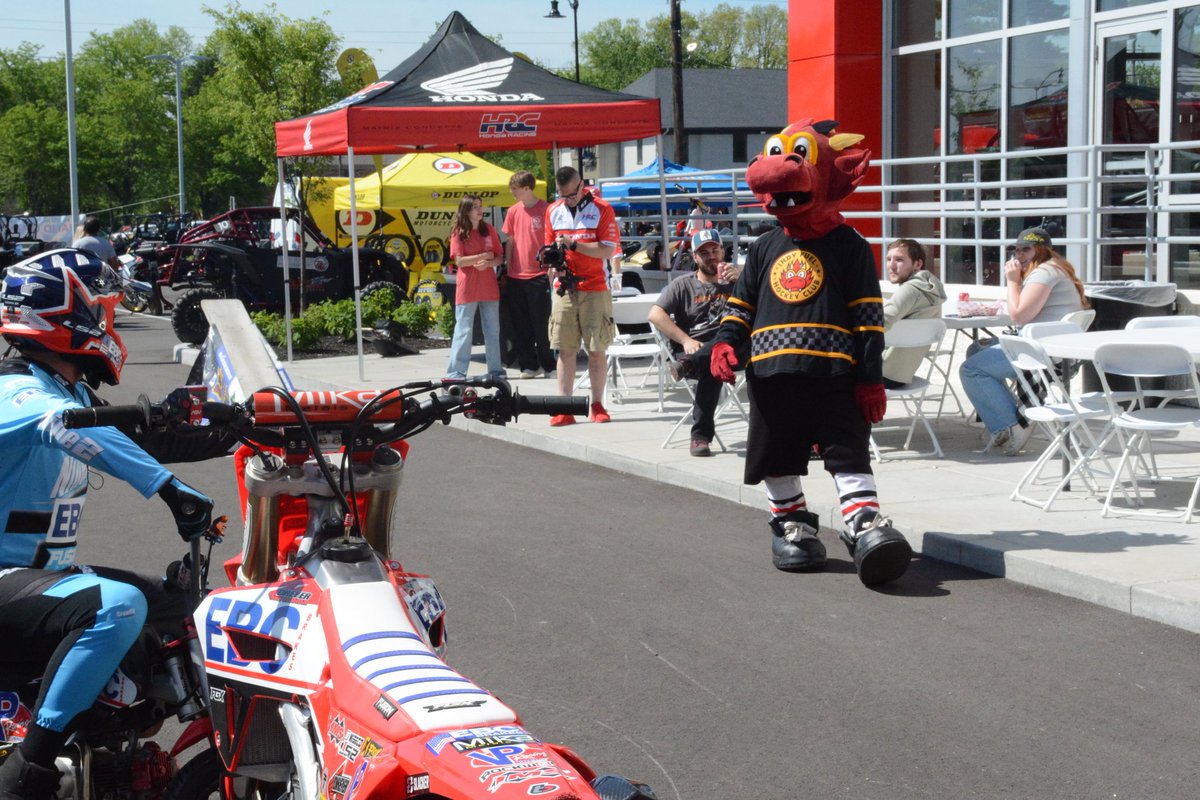 WHEELIE WIZZARD tweet media