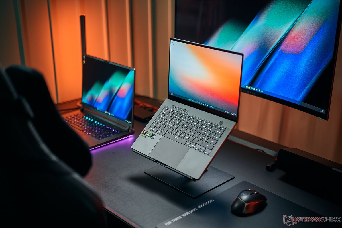 nbc_net's tweet image. 14 inches with the GeForce RTX 5080 Laptop - Asus ROG Zephyrus G14 2025 review dlvr.it/TKjdjf #AsusROG #ROGZephyrusG14 #GeForceRTX5080 #GamingLaptop #AMD