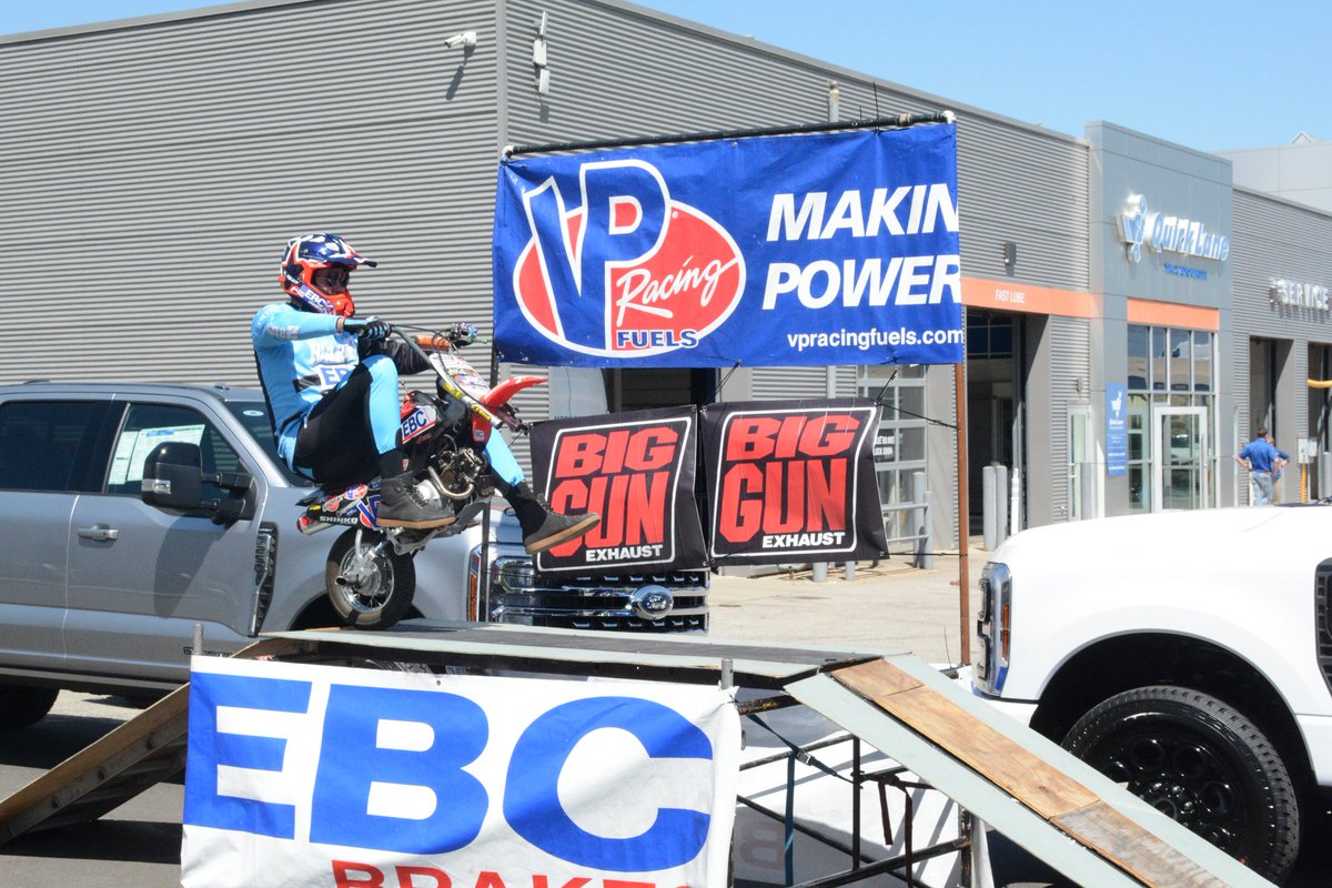 WHEELIE WIZZARD tweet media