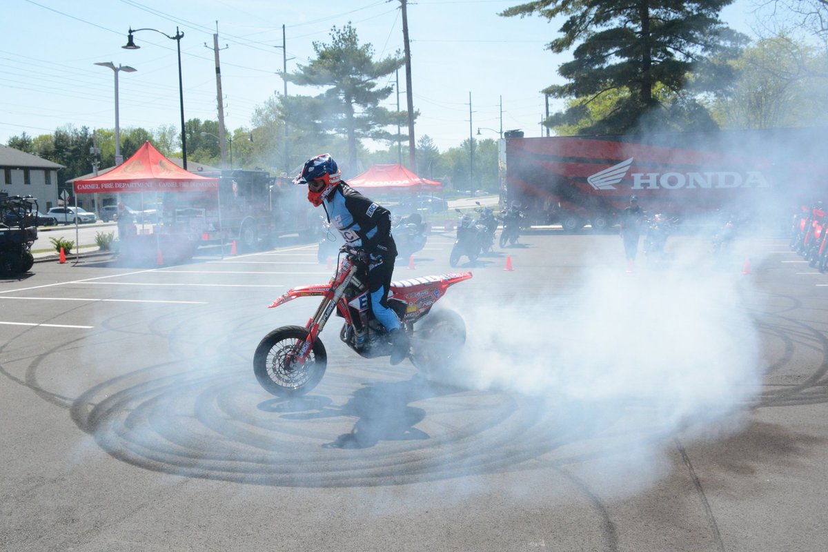 WHEELIE WIZZARD tweet media