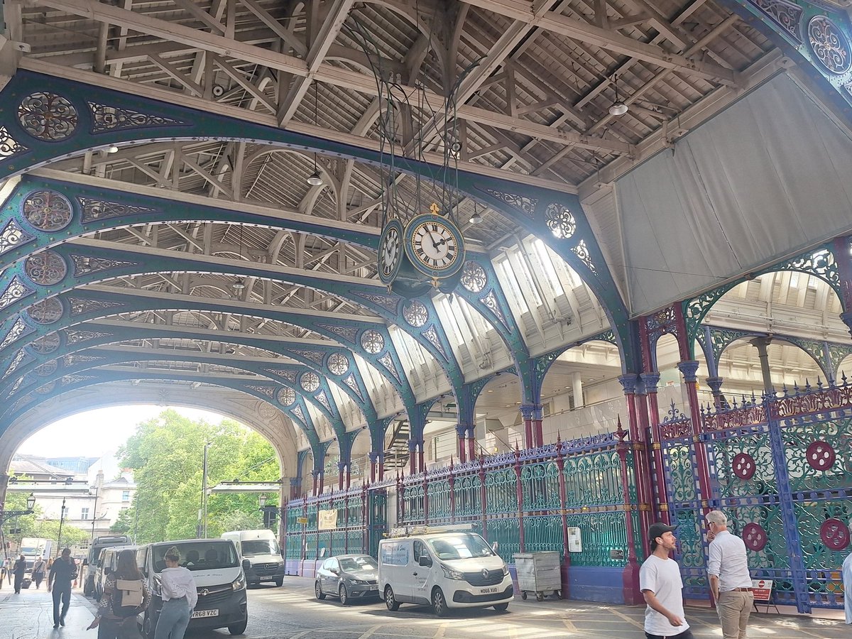 Olivia Cooper (@oliviacoop1227) on Twitter photo Walking back from a very productive <a href="/FarmersCompany/">The Farmers Company</a> meeting, and feeling sad that this historic market's days are numbered #smithfield Walking back from a very productive <a href="/FarmersCompany/">The Farmers Company</a> meeting, and feeling sad that this historic market's days are numbered #smithfield