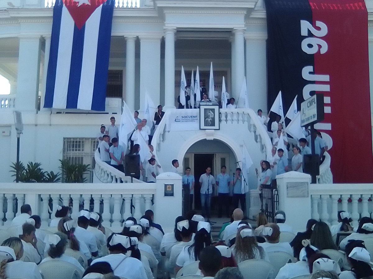 Celebrado Acto provincial por el Día Internacional de la Enfermería. Muchas felicidades para esas heroínas y héroes de la salud en especial nuestros enfermeros cienfuegueros.
#CubaPorLaVida #APSCienfuegos