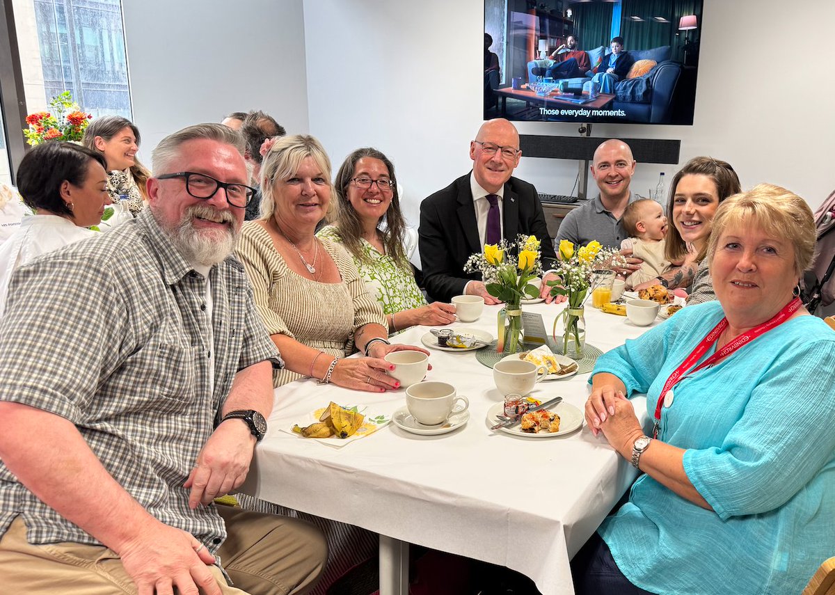 ColBrough's tweet image. Met with the First Minister, Scot Gov Team and the Fostering Newtork at the launch of Foster Care Fortnight. It was also a good opportunity to talk the First Minister about the role of Teachers in supporting and delivering the Promise #FCF25 Scotland needs more #FosterFamilies