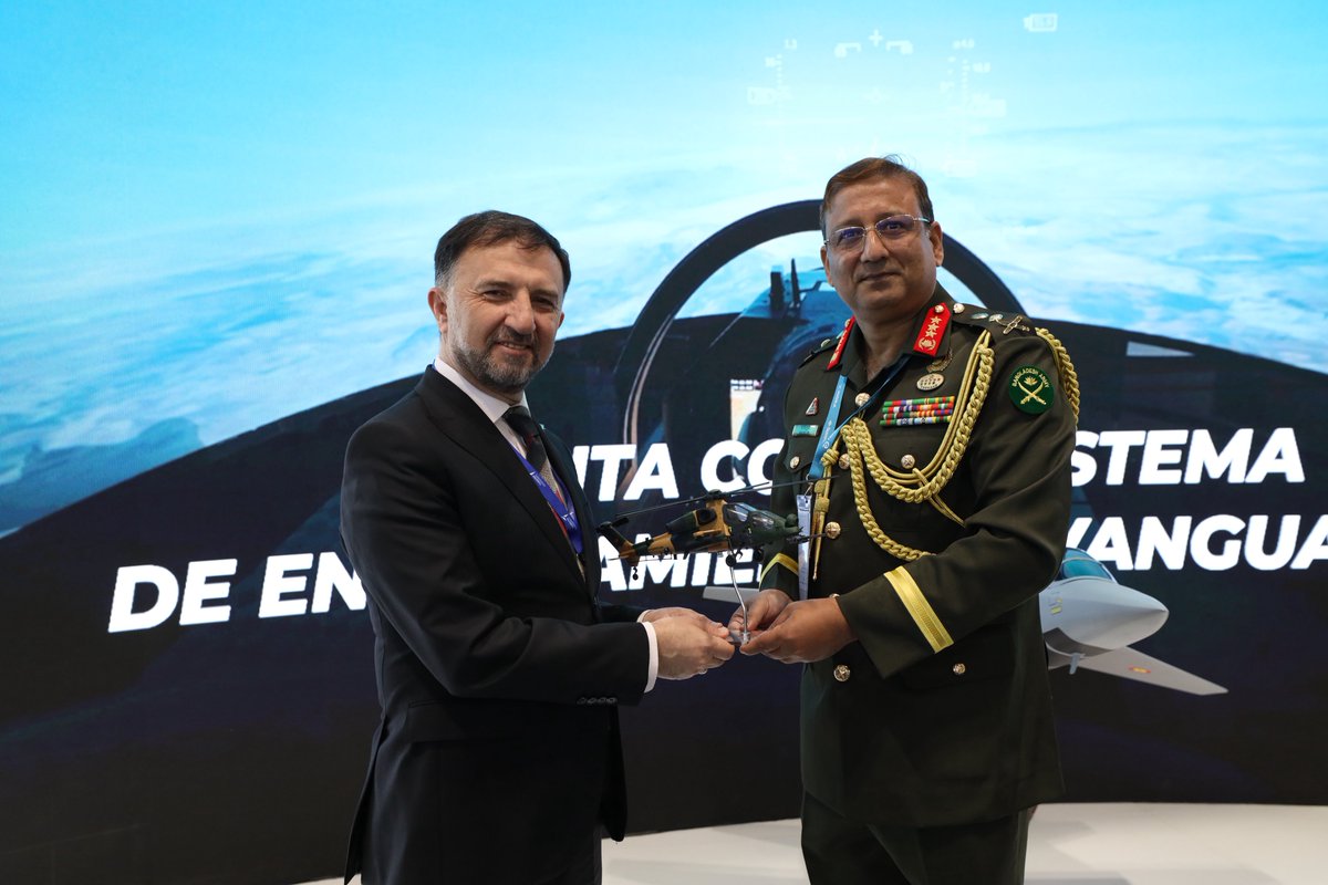 TUSAS_EN's tweet image. We successfully concluded the first day of #FEINDEF2025, drawing strong interest from our visitors.
Welcoming delegations from Saudi Arabia, Bolivia, and Bangladesh, we continue to make our mark in Madrid with our advanced engineering capabilities.
✈️ Stand 6D07, Hall 6.
