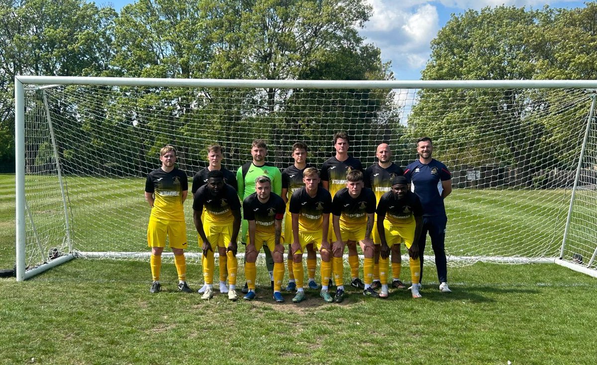Royal Artillery FC (@gunnersrafc) on Twitter photo First game of the quads
11 players, no subs, 5 debuts
Goals from Brown, Simkins and Polius
RA 3 v REME 1 🔴🔵⚽️
<a href="/royalartillery1/">Royal Artillery</a> First game of the quads
11 players, no subs, 5 debuts
Goals from Brown, Simkins and Polius
RA 3 v REME 1 🔴🔵⚽️
<a href="/royalartillery1/">Royal Artillery</a>