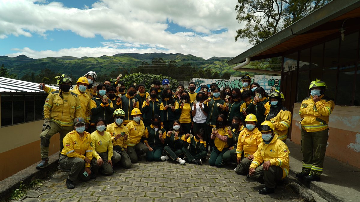 En el marco de #EGIIF_Ecuador Estamos desarrollando el programa de sensibilización y educación ambiental sobre prevención de #IIFF  ☺️

👉Junto a guardaparques y guardapáramos de todo Ecuador, hemos planificado actividades de educación ambiental, metodologías activas y