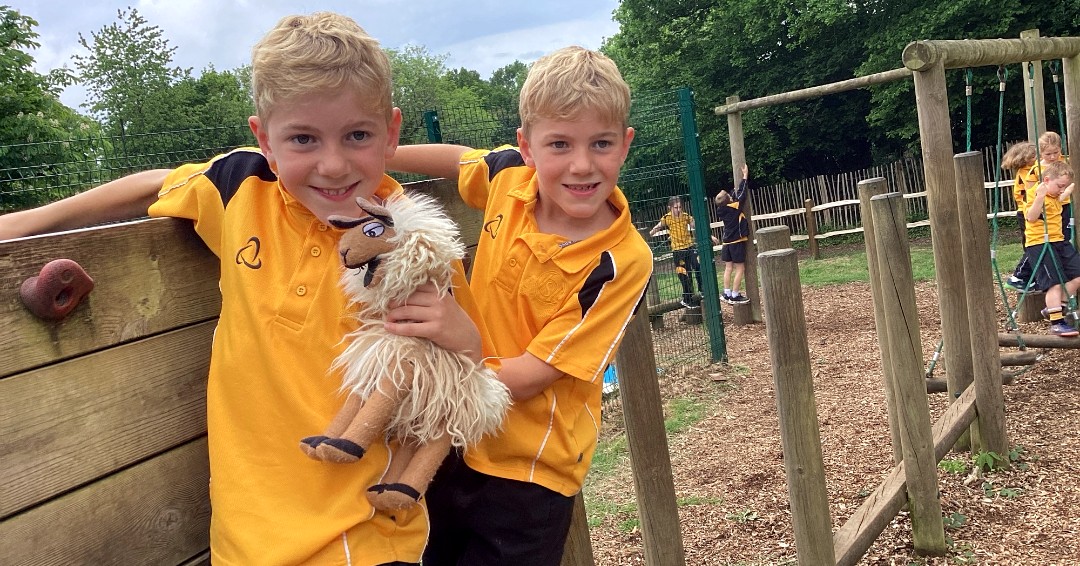 StHilarysSchool's tweet photo. Year 3 are settling in to life at Sayers Croft!

#StHilarysSchool #SayersCroft #SchoolResidential #LifeAtStHilarys #PrepSchoolSurrey https://t.co/QzCmbnsPc6