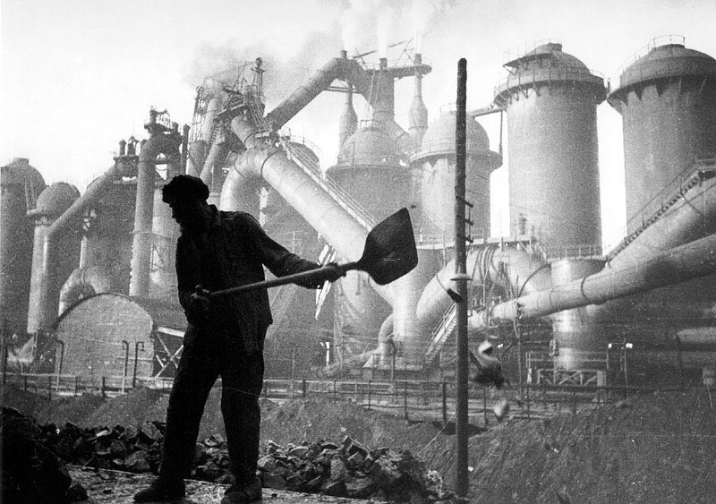 ThatRedCatholic's tweet photo. Leninism is just Catholic distributism that has been organized and made effective and possible. https://t.co/mXcBqC5Qw5