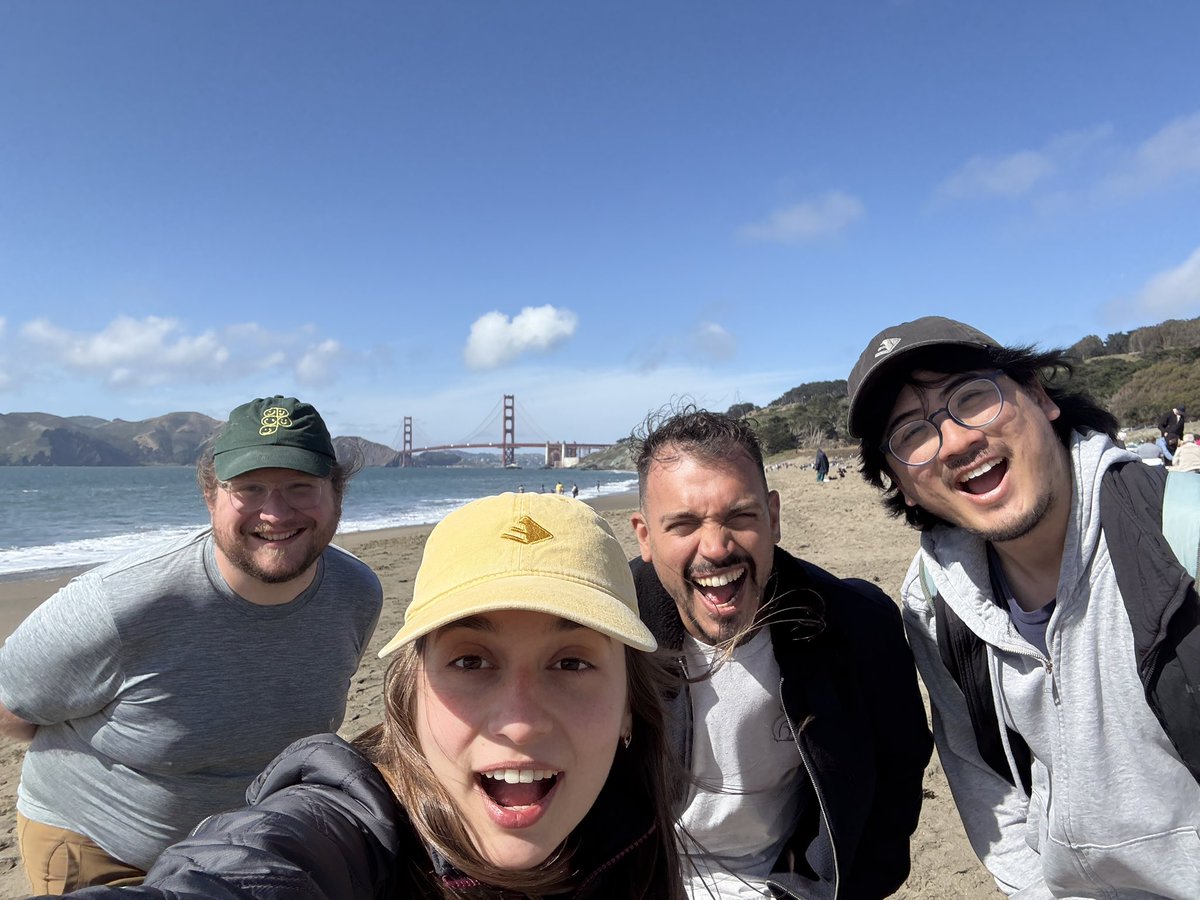 staankate's tweet image. &quot;Imagine I post about a walk, get all these people together, and don&apos;t show up&quot; – I joked this to Adam the other day.

Well, I was an hour late for my own hike because I overslept, wtf.

Nevertheless, these awesome people still joined me along the 8-hour walk across San…