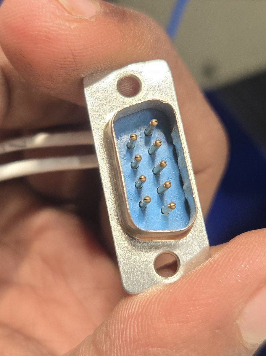 PLCprogrammer01's tweet image. DB9
- 9 pin connector
- Used for communication between #PLC and DEVICES such as HMI.
- Can be used for RS242 and RS485 communication.
- Only need to use the pin 1&6 for RS485 communication.