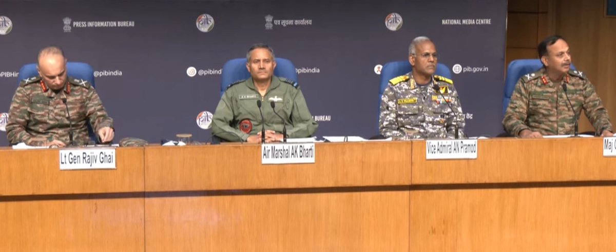 There is a strategic signal even in the seating arrangements of yesterday’s &amp; today’s DGs of Military, Air &amp; Naval Operations! 
#OperationSindoor #IndianArmy #NorthernComd_IA #PMO #IndoPakWar