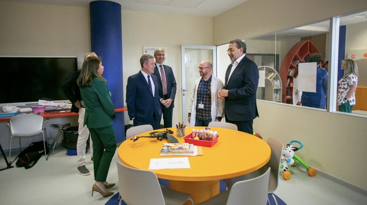 Hospital Universitario de Toledo (@hospitalunivto) on Twitter photo 🖼️ El Hospital da un paso más en la humanización de la asistencia sanitaria de la mano de <a href="/FundAladina/">Fundación Aladina</a>.
✅ La decoración del área pediátrica del cuenta con la inspiración en la ciudad que albergó las tres culturas.
✅ Se han puesto en marcha los cuidados paliativos pediátricos. 🖼️ El Hospital da un paso más en la humanización de la asistencia sanitaria de la mano de <a href="/FundAladina/">Fundación Aladina</a>.
✅ La decoración del área pediátrica del cuenta con la inspiración en la ciudad que albergó las tres culturas.
✅ Se han puesto en marcha los cuidados paliativos pediátricos.