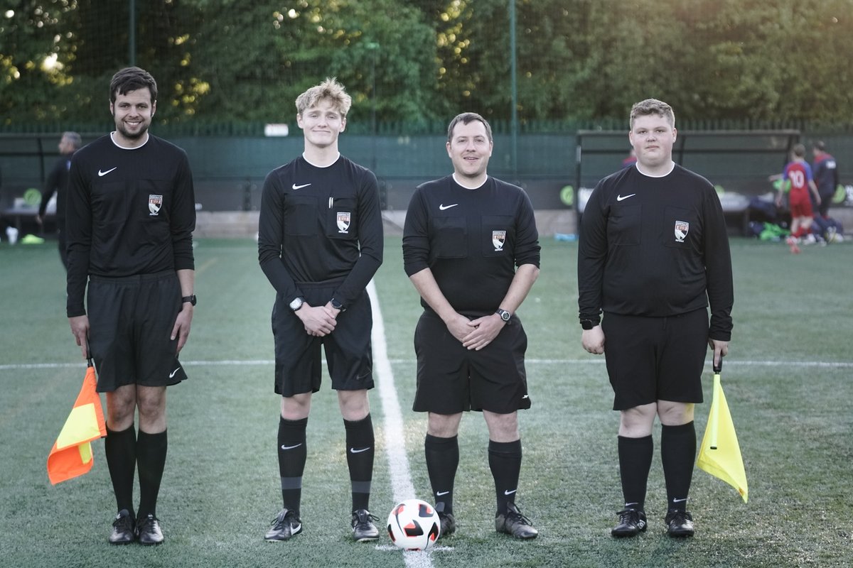 Norfolk FA County Cups (@ncfacountycups) on Twitter photo The Match Officials from the #StuartDracup Cup Final π
Referee: Morgan Bowsher-Kent
Assistant Referees: Matthew Cotton & Jake Hicklin
Fourth Official: Luke Fisher
πΈ <a href="/Cunninghamben86/">Ben Cunningham</a> #NorfolkFootball β½π The Match Officials from the #StuartDracup Cup Final π
Referee: Morgan Bowsher-Kent
Assistant Referees: Matthew Cotton & Jake Hicklin
Fourth Official: Luke Fisher
πΈ <a href="/Cunninghamben86/">Ben Cunningham</a> #NorfolkFootball β½π