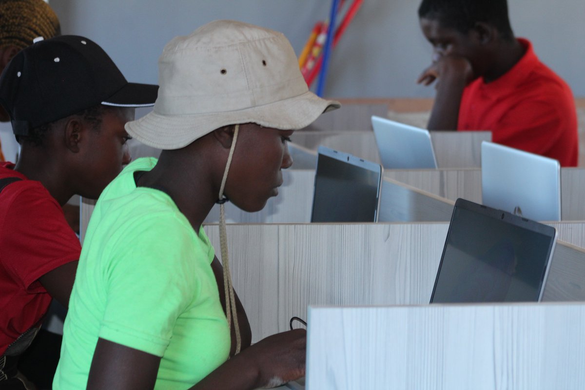 GWEN conducted a groundbreaking Digital literacy session with adolescent girls and boys in Seke Rural. For many, it was their first time touching a computer. The excitement and eagerness to learn were palpable. Now, they're building confidence and unlocking new opportunities.