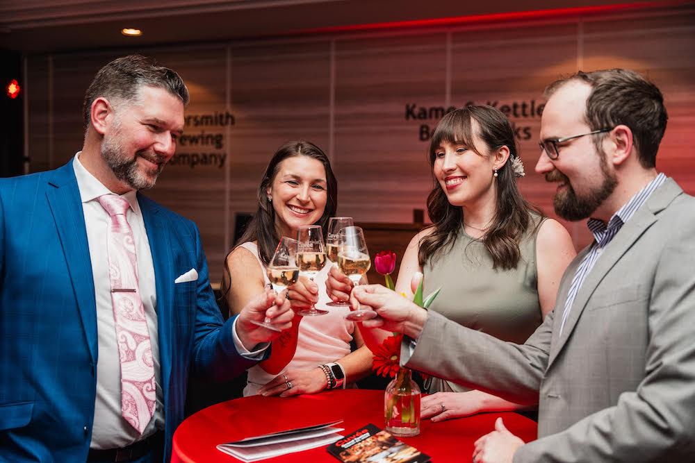 How to get tickets to Niagara Wine Country's biggest and best wine/food tasting, the <a href="/CCOVIBrockU/">Brock CCOVI</a> Cuveé Grand Tasting. Just follow the link to Wines in Niagara ... 
👉bit.ly/CuveeIsBack