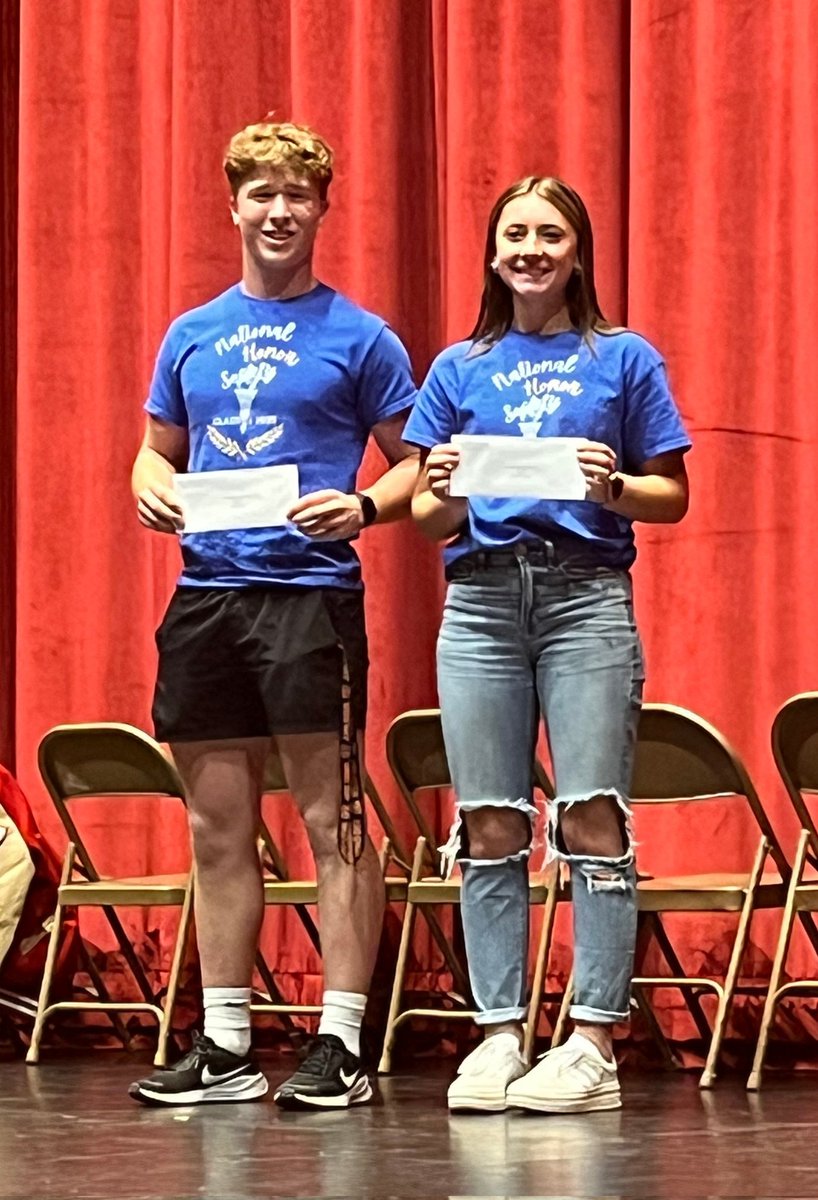 Streator Bulldog Athletics (@streatorsports) on Twitter photo 🏆Dale Elliot, Jr. Memorial Scholarship “Athlete of the Year” 🏆
1 outstanding male and female athlete is chosen by the Head Coaches for this award.
The Athetes of the Year are…
🐾McKenna Ondrey (Softball)
🐾Isaiah Weibel (Football, Basketball & Baseball)
<a href="/MyWebTimes/">The Times - Shaw Local</a> 🏆Dale Elliot, Jr. Memorial Scholarship “Athlete of the Year” 🏆
1 outstanding male and female athlete is chosen by the Head Coaches for this award.
The Athetes of the Year are…
🐾McKenna Ondrey (Softball)
🐾Isaiah Weibel (Football, Basketball & Baseball)
<a href="/MyWebTimes/">The Times - Shaw Local</a>