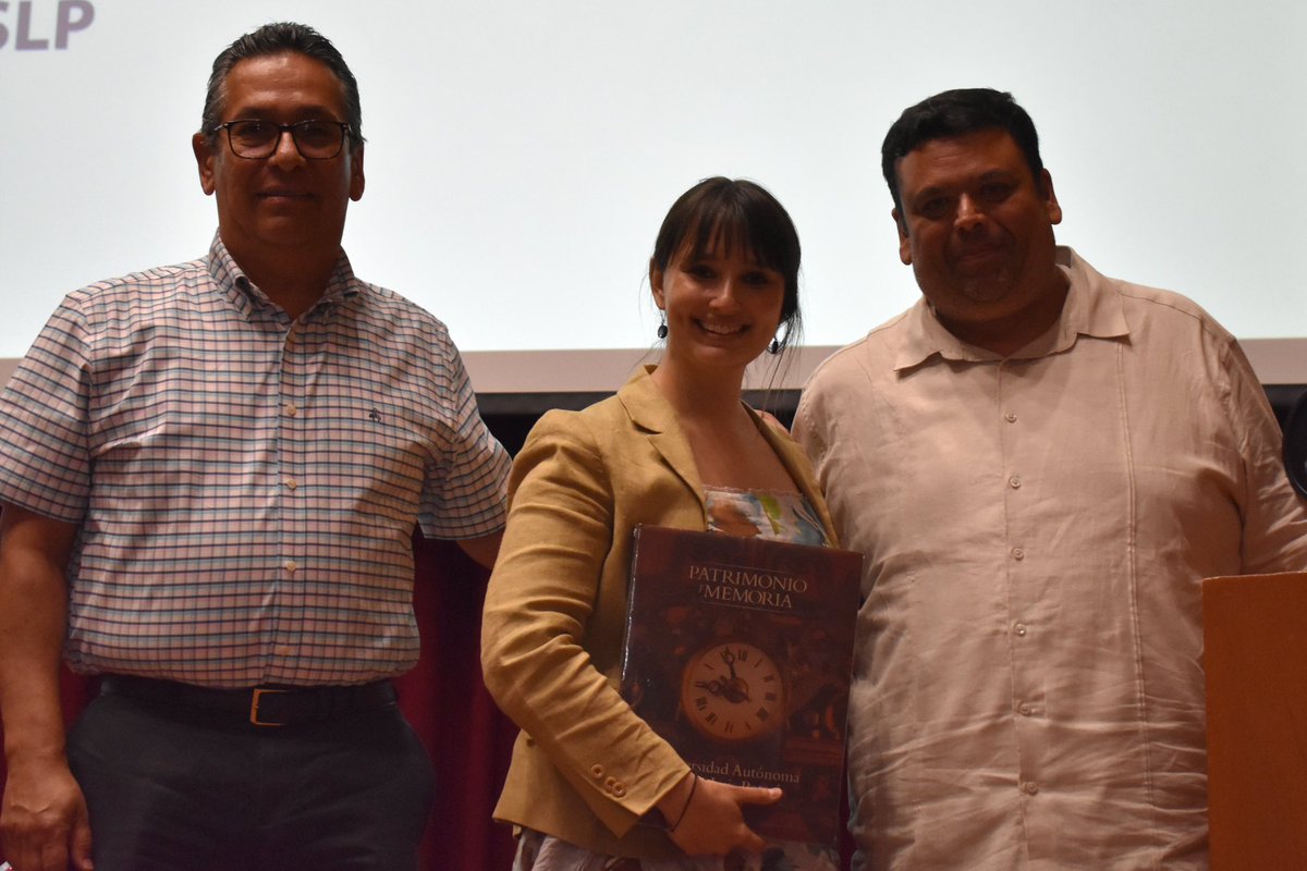 Así cerramos la XV Cátedra de Investigación “Dr. Jesús Adolfo García Sáinz” con la charla “Buscando genes y terapias para el cáncer de piel en México” de la Dra. Carla Robles Espinoza.
¡Gracias por compartir tu trabajo con nosotros!
Y gracias a quienes nos acompañaron.