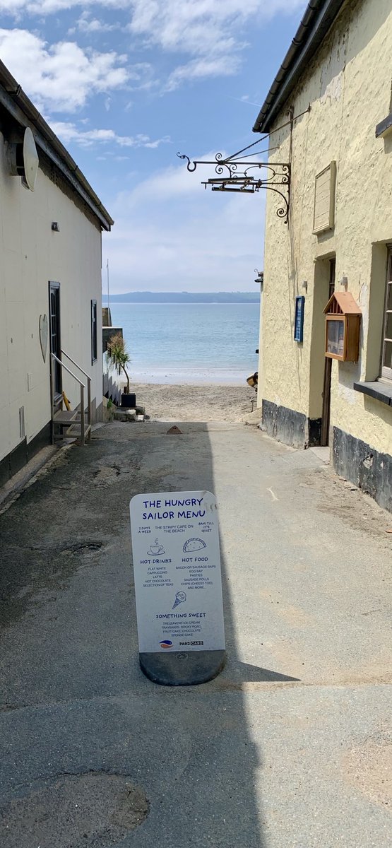 PatWilliams18's tweet image. Pathway to the sea #Polkerris #Cornwall