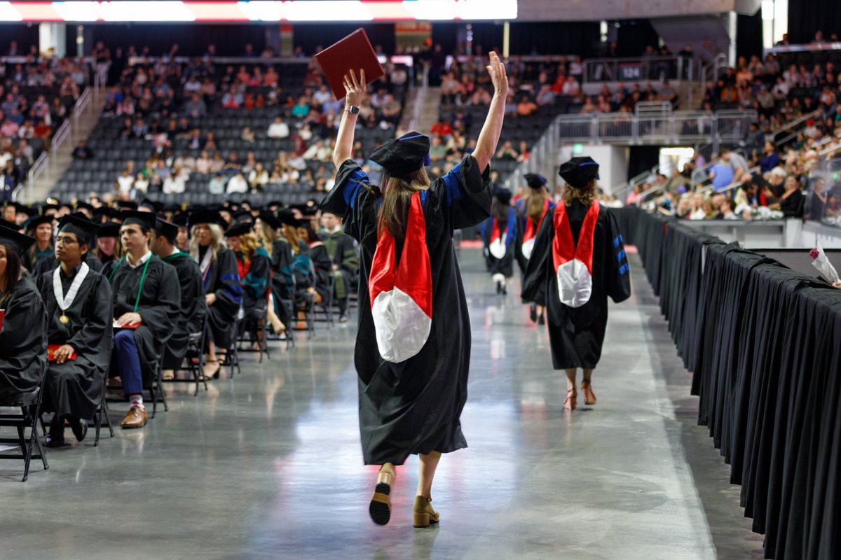 Fred & Pamela Buffett Cancer Center (@buffettcancer) on Twitter photo 🎓 Congratulations to all the <a href="/unmc/">University of Nebraska Medical Center</a> Cancer Research students who graduated this weekend!! Your training has equipped you with the skills to tackle cancer's greatest challenges. Now carry this knowledge forward to make discoveries that will change lives! #UNMCGrad #CancerResearch 🎓 Congratulations to all the <a href="/unmc/">University of Nebraska Medical Center</a> Cancer Research students who graduated this weekend!! Your training has equipped you with the skills to tackle cancer's greatest challenges. Now carry this knowledge forward to make discoveries that will change lives! #UNMCGrad #CancerResearch