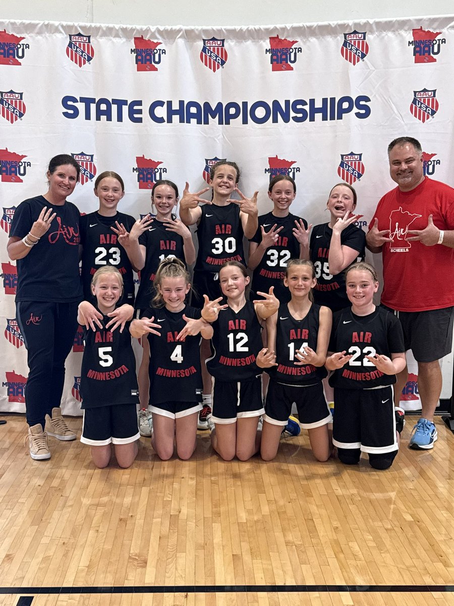 Congrats to our 5th grade D1 3rd place team at AAU State this past weekend!! Keeping working girls!