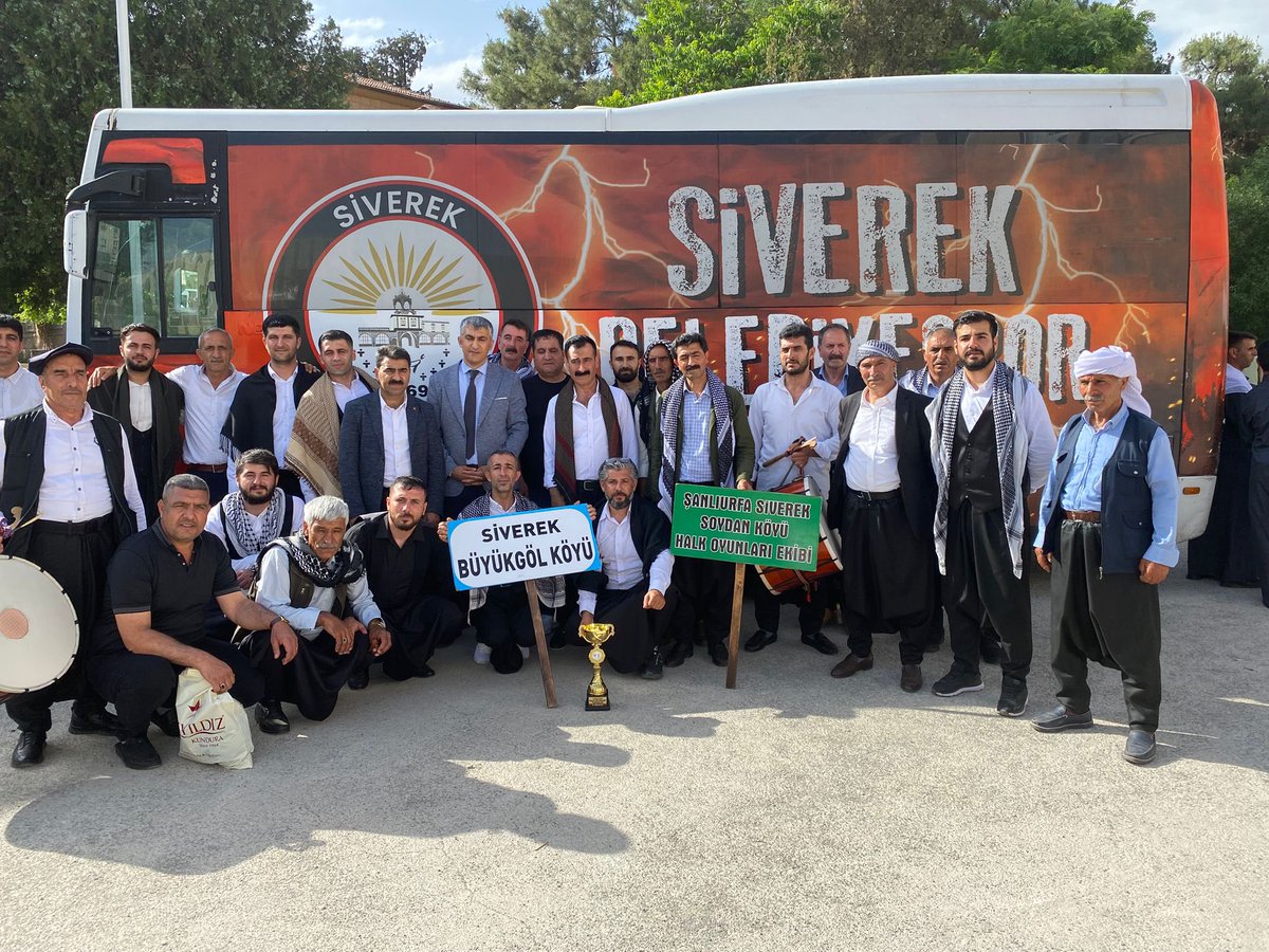 Siverek Halk Eğitimi Merkezi (@siverekhalk) on Twitter photo (ŞURKAV) tarafından düzenlenen 4. Mahalleler Arası Halk Oyunları yarışmasında Halk Oyunları ekibimiz birinciliği alarak 30.000 Türk Lirası almaya hak kazanmıştır 🌟
<a href="/tcmeb/">Millî Eğitim Bakanlığı</a> <a href="/ibrahimbaykan63/">İbrahim Baykan</a> <a href="/mebhbogm/">MEB Hayat Boyu Öğrenme Genel Müdürlüğü</a> <a href="/nilgunmujdeci/">Nilgün MÜJDECİ</a> <a href="/hasansildak/">Hasan ŞILDAK</a> <a href="/n_kapanoglu/">n_kapanoglu</a> <a href="/siverekmem63/">Siverek İlçe MEM</a> <a href="/sanliurfammem63/">Şanlıurfa İl Milli Eğitim Müdürlüğü</a> (ŞURKAV) tarafından düzenlenen 4. Mahalleler Arası Halk Oyunları yarışmasında Halk Oyunları ekibimiz birinciliği alarak 30.000 Türk Lirası almaya hak kazanmıştır 🌟
<a href="/tcmeb/">Millî Eğitim Bakanlığı</a> <a href="/ibrahimbaykan63/">İbrahim Baykan</a> <a href="/mebhbogm/">MEB Hayat Boyu Öğrenme Genel Müdürlüğü</a> <a href="/nilgunmujdeci/">Nilgün MÜJDECİ</a> <a href="/hasansildak/">Hasan ŞILDAK</a> <a href="/n_kapanoglu/">n_kapanoglu</a> <a href="/siverekmem63/">Siverek İlçe MEM</a> <a href="/sanliurfammem63/">Şanlıurfa İl Milli Eğitim Müdürlüğü</a>