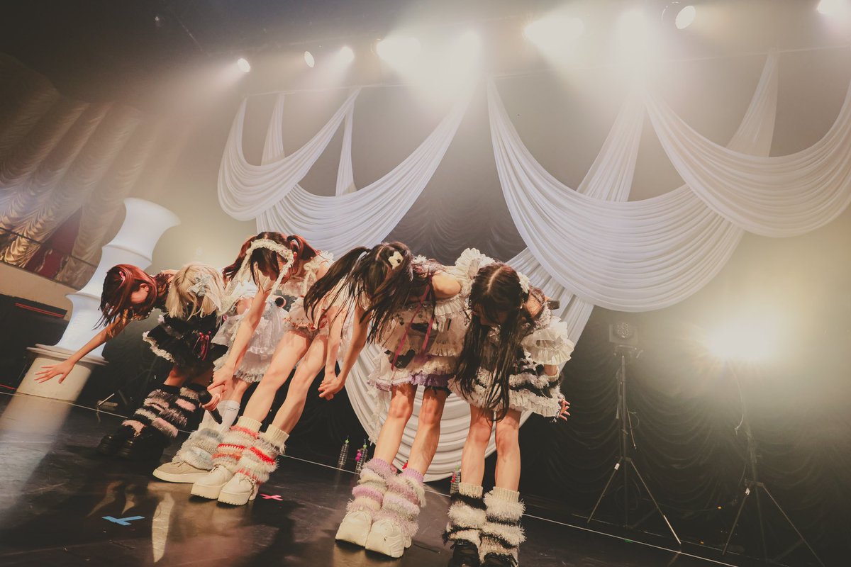 改めまして現体制ラストライブ、そしてアイドル人生最後ステージ最高に楽しい時間をありがとうございました。一生忘れないです👑ありがとう🤝
お時間あればALT読んでくださったら嬉しいです🙏

キングサリ村咲ちいでした⛓️