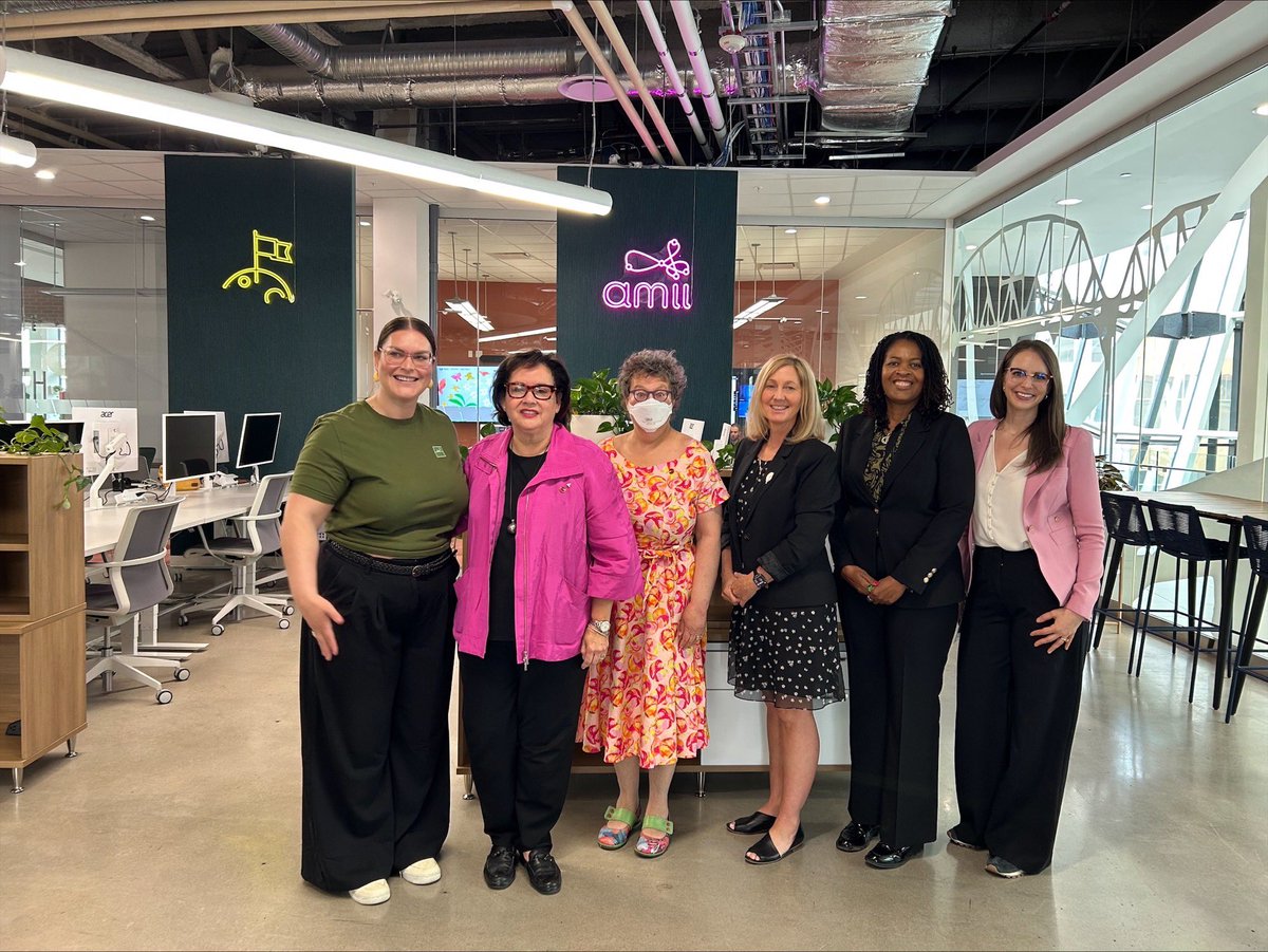 This week my Senate colleagues and I had a productive visit to Edmonton.  We met with Alberta MLAs to discuss issues affecting Black Albertans. We visited the <a href="/AfricaCentreYEG/">Africa Centre</a> for a tour and discussions and also explored the Alberta Machine Intelligence Institute <a href="/AmiiThinks/">Amii</a>.