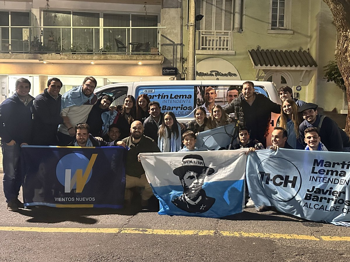 Javier Barrios Bove (@jbarriosbove) on Twitter photo Gracias a las 9316 personas que confiaron en nuestro proyecto.
Gracias a la barra que dejó todo en esta campaña.
Felicitaciones a la Alcaldesa <a href="/matildeantiauy/">Matilde Antía</a> , y todo su equipo.
Para un buen blanco, no hay nada mejor que otro buen blanco. Gracias a las 9316 personas que confiaron en nuestro proyecto.
Gracias a la barra que dejó todo en esta campaña.
Felicitaciones a la Alcaldesa <a href="/matildeantiauy/">Matilde Antía</a> , y todo su equipo.
Para un buen blanco, no hay nada mejor que otro buen blanco.