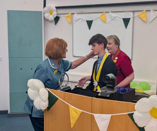 Congratulations to Carol Davies who is the inaugural winner of the Michelle Norton Award.  Carol is a beacon of excellent care in a career that has spanned 50 years! Presented on International Nurses Day, it recognises the Nurse or Midwife of the year geh.nhs.uk/news/carol-dav…