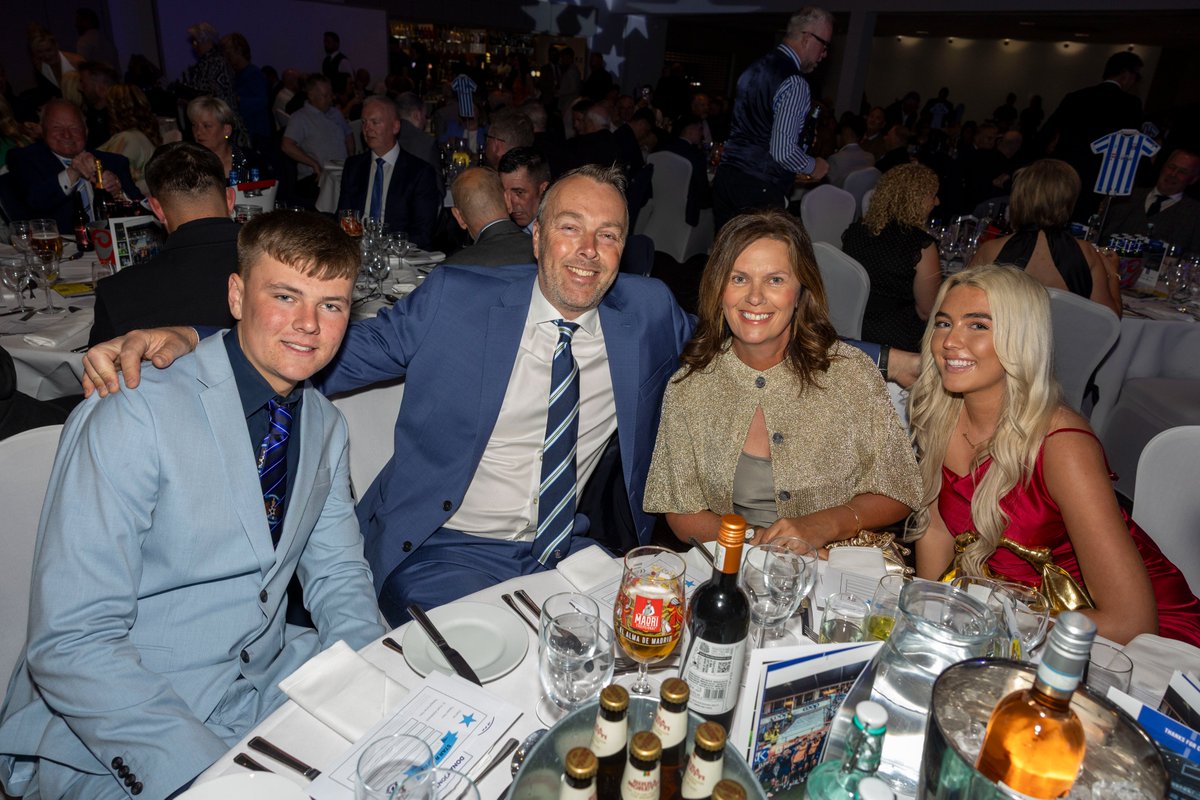 James Frew had a fantastic night at <a href="/KilmarnockFC/">Kilmarnock FC</a>  Player of the Year Awards Night 2025 🏆

It was a great team night out celebrate a successful past season 👏

Roddy was delighted to present the Player of the Year Award to Joe Wright, a very well-deserved accolade!

#JamesFrew
