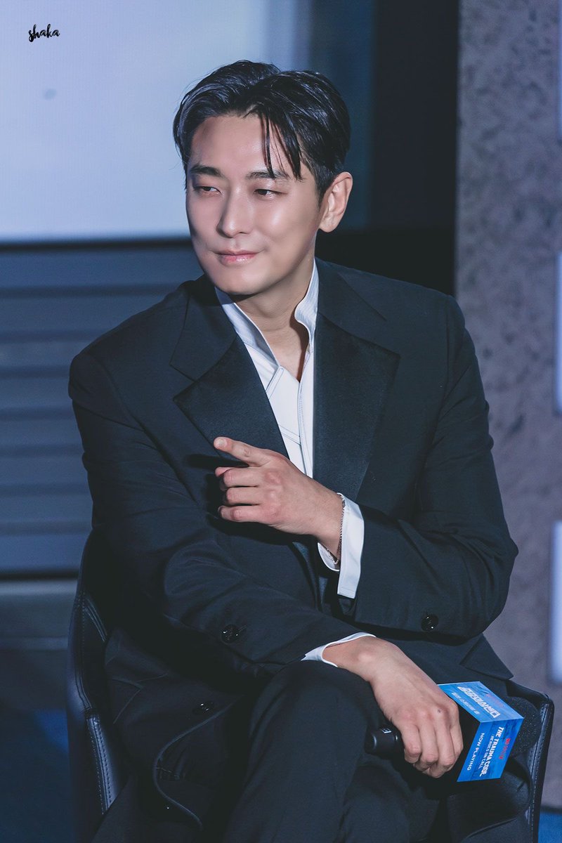 이 날 주지훈 얼굴 지리우스…