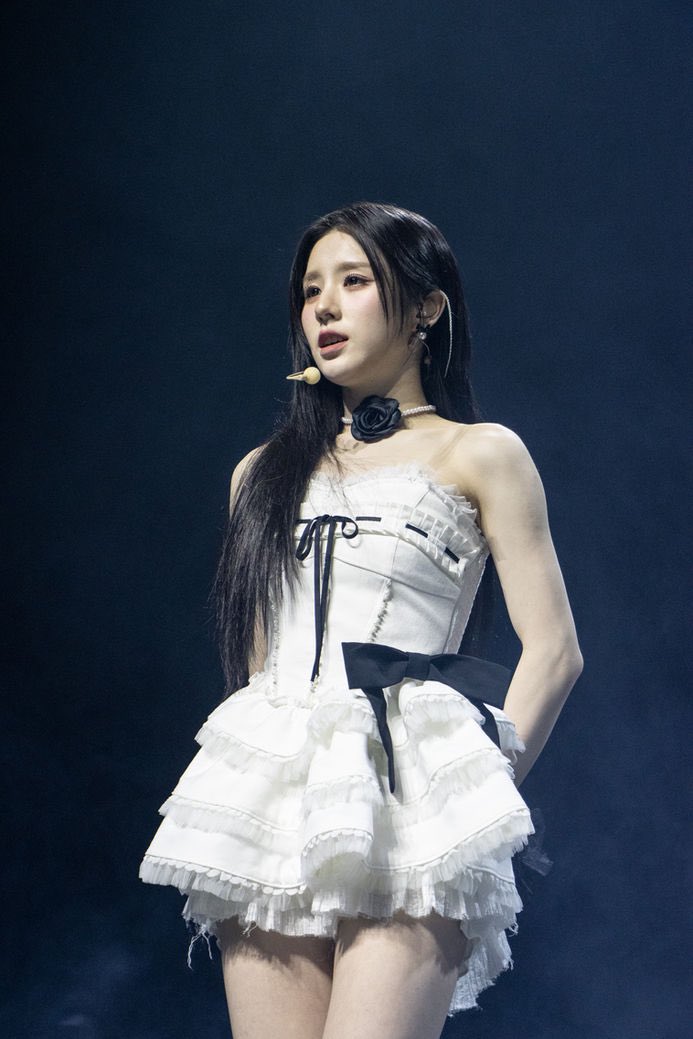 missmenuck's tweet photo. Heejin 🐰
#lunar_theory #artms #artmsinchicago #ourii https://t.co/7HONlWTt0o