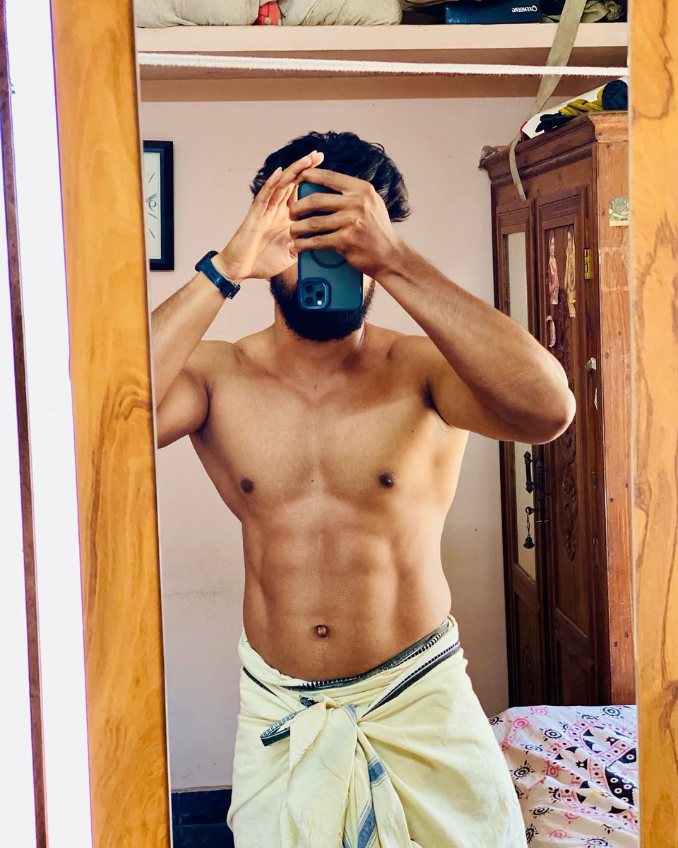 പിന്നേം പിന്നേം വേണമെന്ന് തോന്നുന്ന ഒരു മൊതല് 💦👅